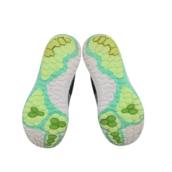 Nike Shoes Womens 7 Athletic Sneakers Trainers Fury Active Running Sport Comfort - Picture 6 of 15